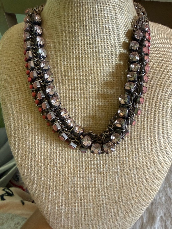 Jewelry - White and Pink Crystal Chain Statement Necklace